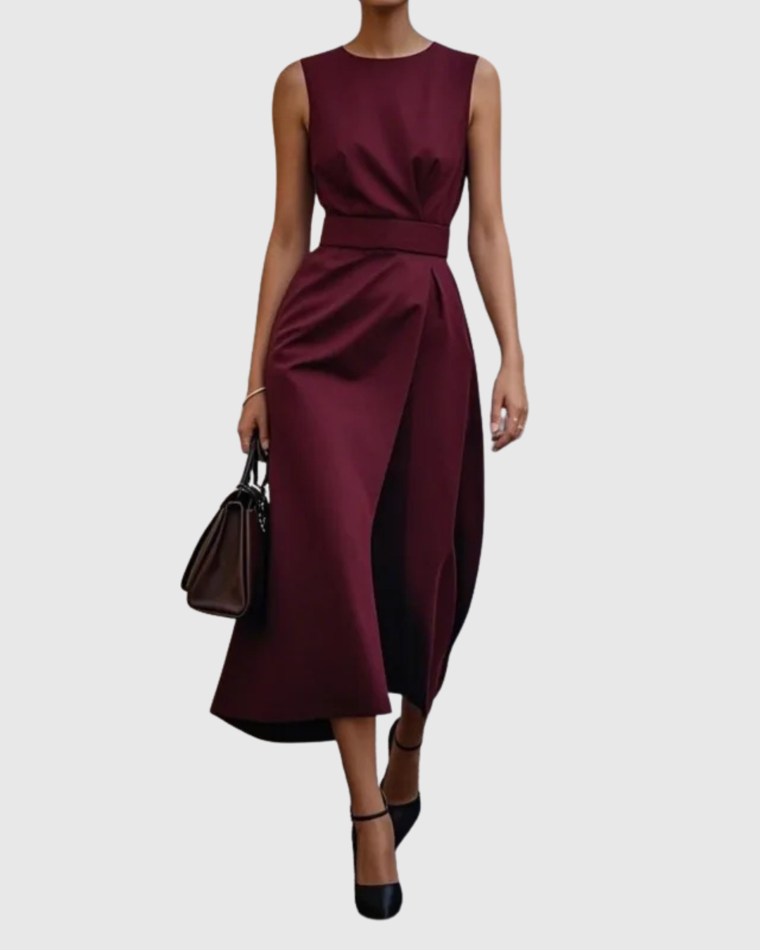 Vestido elegante Aubrielle™ de Atelier Vera Forma Milano, con cuello redondo y diseño sofisticado, vista en posición de 3/4.