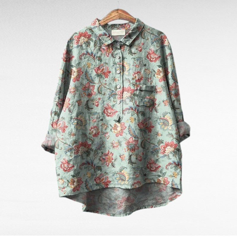 Camiceta estiva elegante Claire de Maison Vellin Paris, con diseño ligero y detalles sofisticados para mujer.