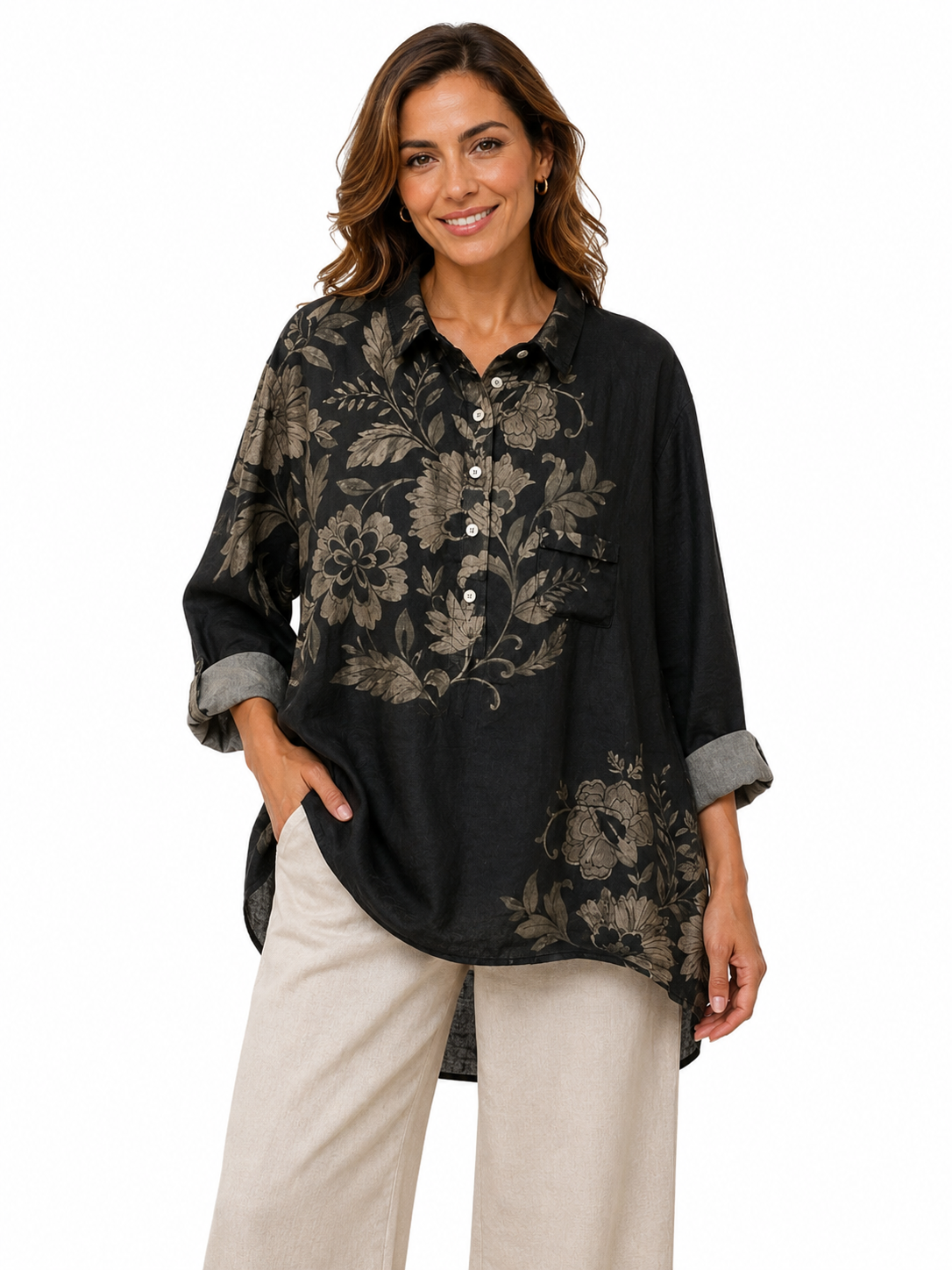 Blusa vintage de ébano con estampado floral de Lucia & Bianca, mostrando el diseño y la tela en la imagen.