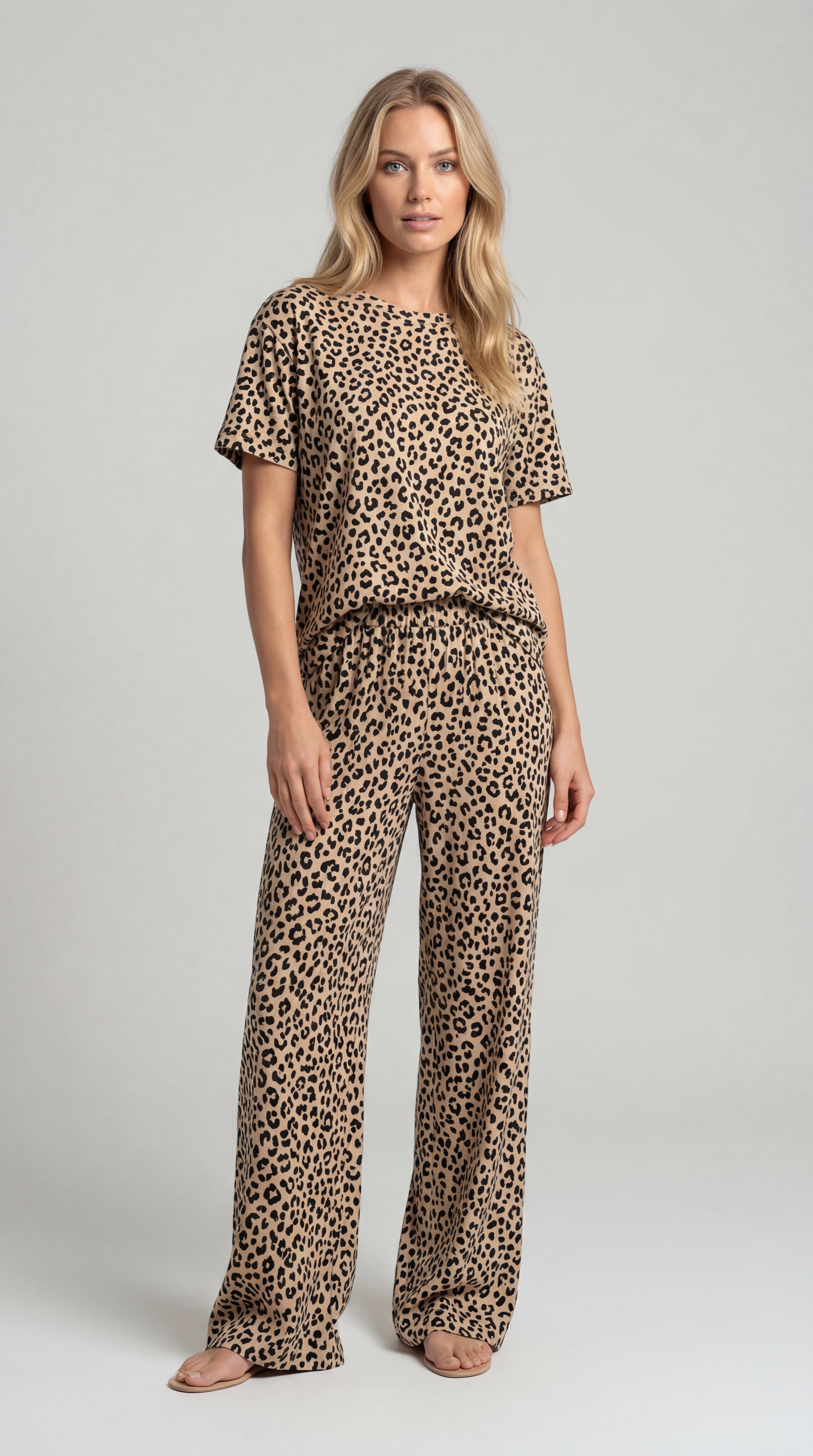 Pijama largo de algodón orgánico - Leopardo beige - Gala Martínez