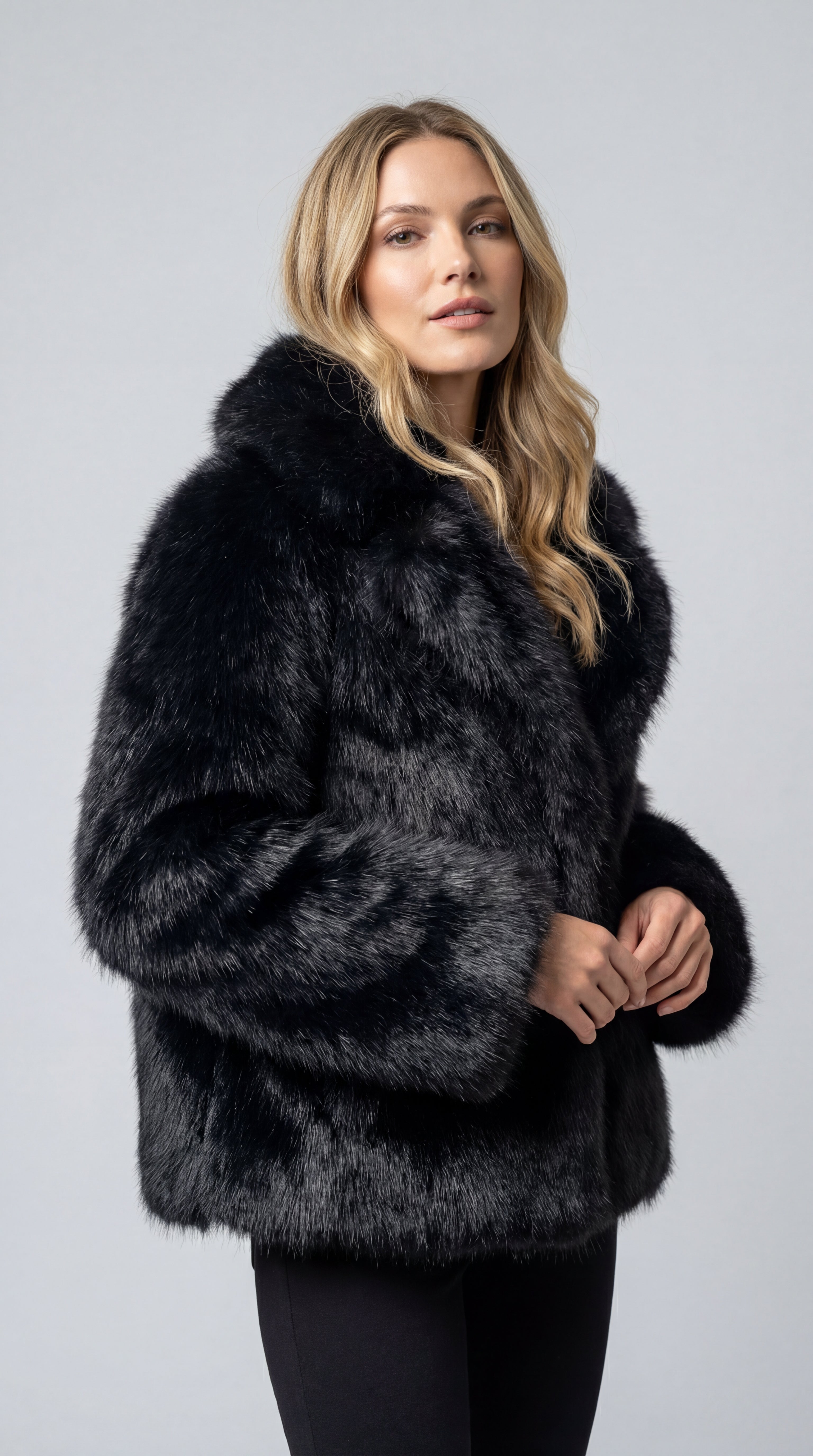 Abrigo de piel sintética de lujo para mujer - Gala Martínez