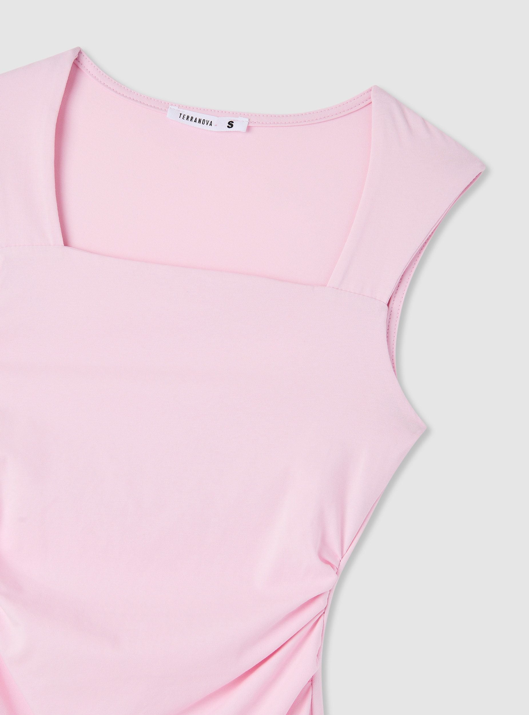 Vestido skater liso con volantes de la marca Terranova, detalle de falda con volantes y diseño elegante para ocasiones casuales